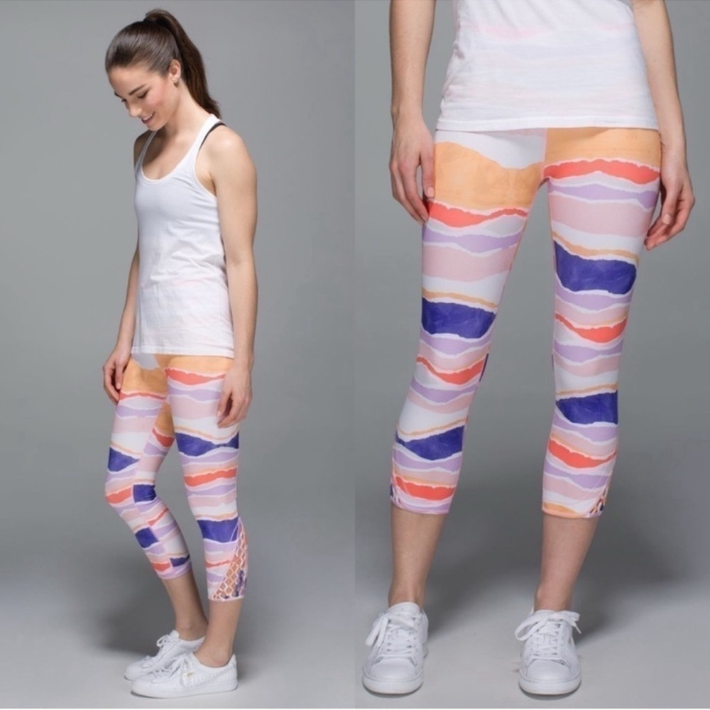 Lululemon True Self Crop Bleacher Stripe White Iris Flower Luon Leggings Sz 8